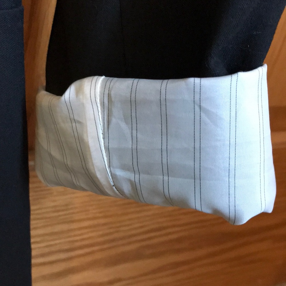 Perfect condition blazer - Picture 3 of 4